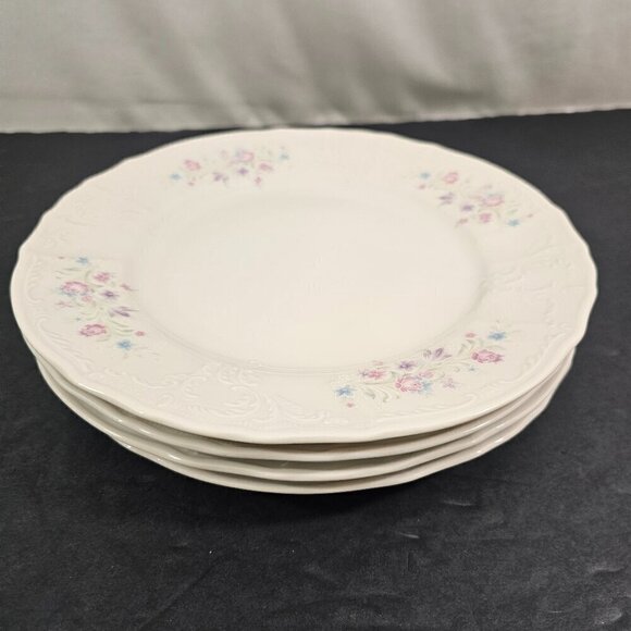 Bernadotte Czechoslovakia Floral Scalloped Porcelain Dinner Plates – Set of 4 - Picture 10 of 13